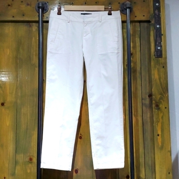 SAKS FIFTH AVENUE WHITE PANTS ESSENTIAL VERSATILE SIZE 4 - Picture 1 of 10